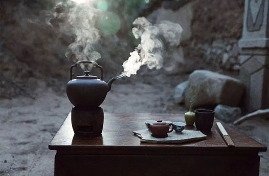 圍爐煮茶|適合煮著喝的茶有哪些？[精制鋼圍爐|炭火爐|圍爐茶桌]