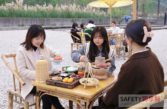 圍爐煮茶：茶是關(guān)鍵，這兩類茶不適合煮[圍爐茶桌，自制圍爐]