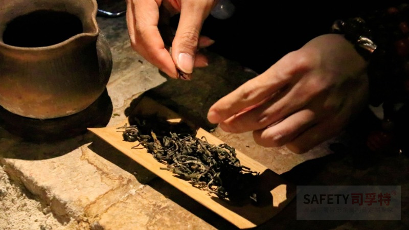 從“火塘烤茶”到“圍爐煮茶”，傳承中華茶文化 [精制鋼圍爐茶桌|炭火爐](圖2)