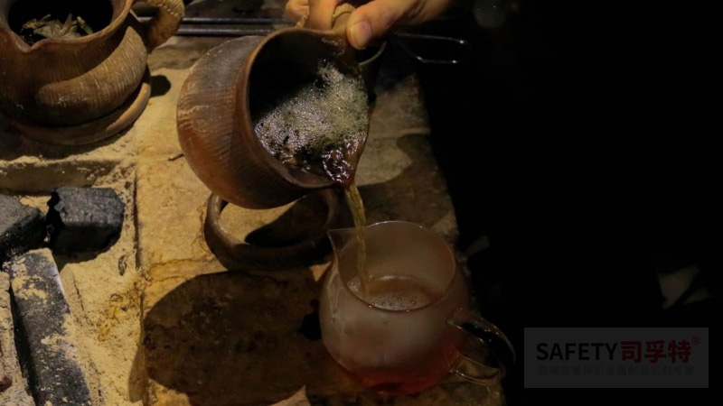 從“火塘烤茶”到“圍爐煮茶”，傳承中華茶文化 [精制鋼圍爐茶桌|炭火爐](圖4)