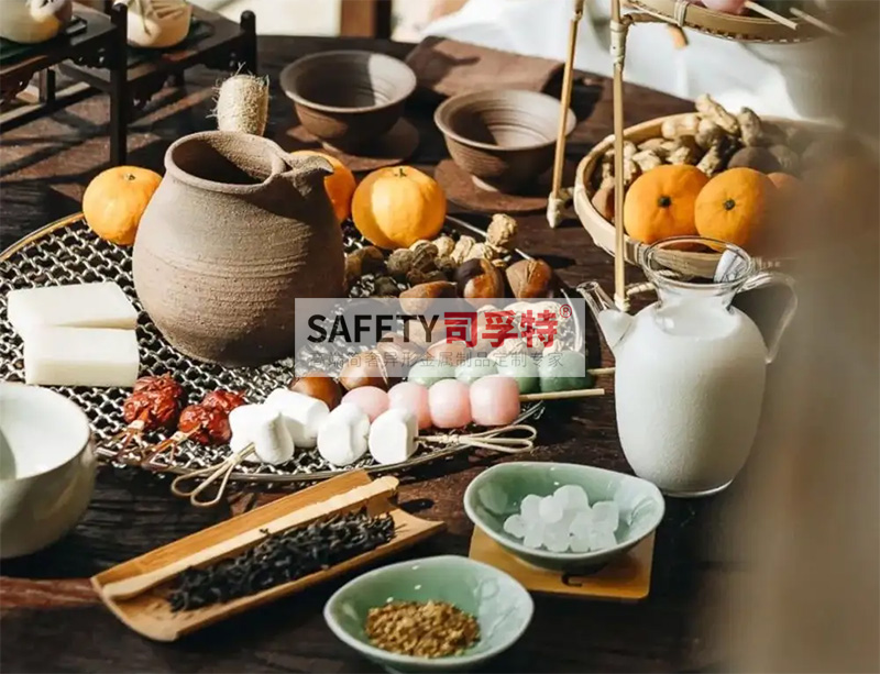 圍爐煮茶驟然爆火，一套好的圍爐茶桌必不可少[司孚特圍爐茶桌,炭火爐](圖2)