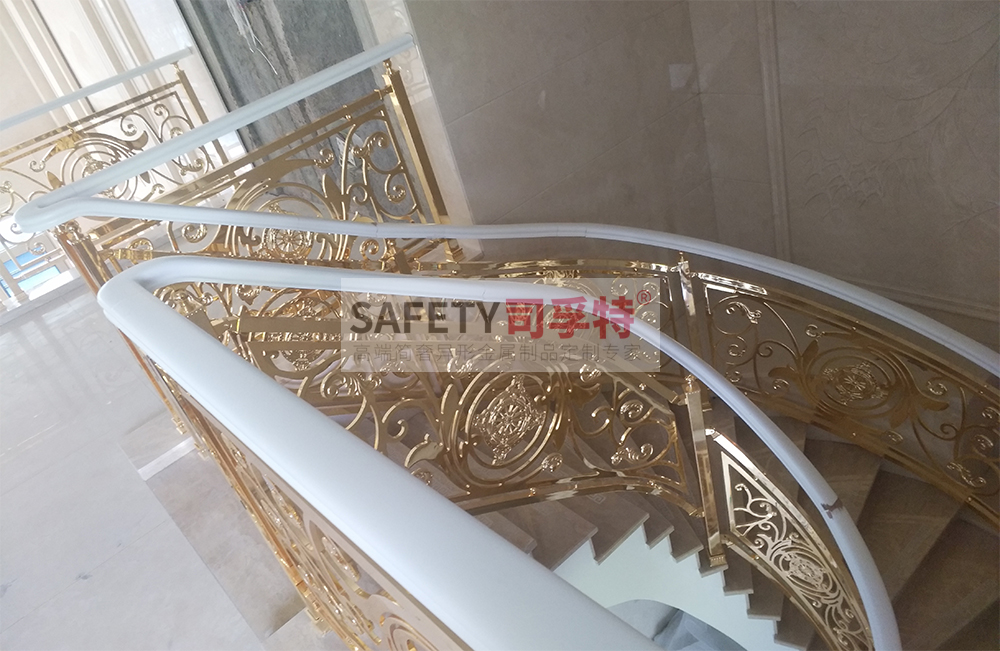 鋁藝鏤空雕花樓梯扶手：造型多樣，工藝成熟，彰顯高端品味(圖2)